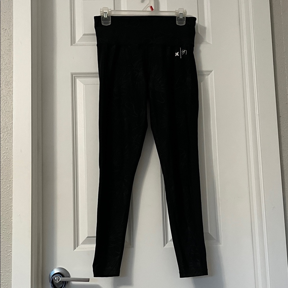 NWOT💮Hurley Hybrid Black Leggings Quick Dry Medium🌼Phantom